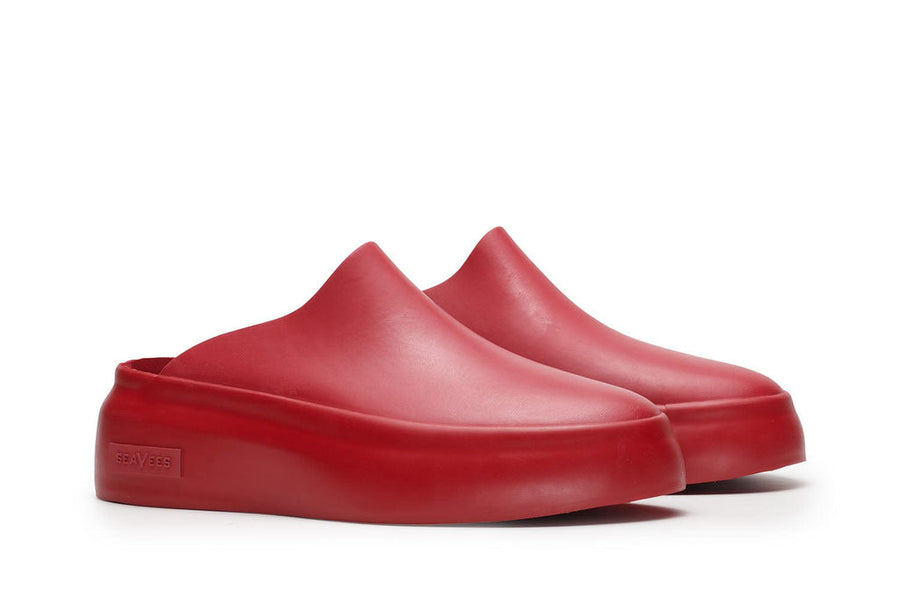 Women's Marin Mule in Crimson rubber, three-quarter view