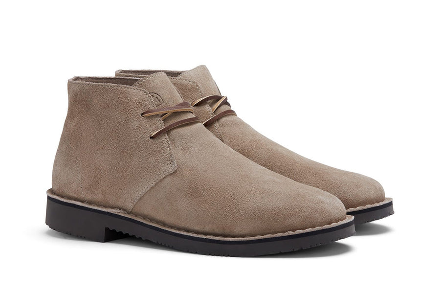 Men's Braddock Desert Boot in Dune suede, three-quarter view