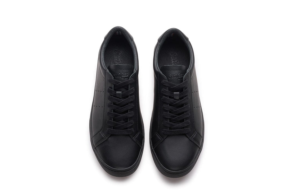 Men's Diamond Cup sneaker in Black leather, top view