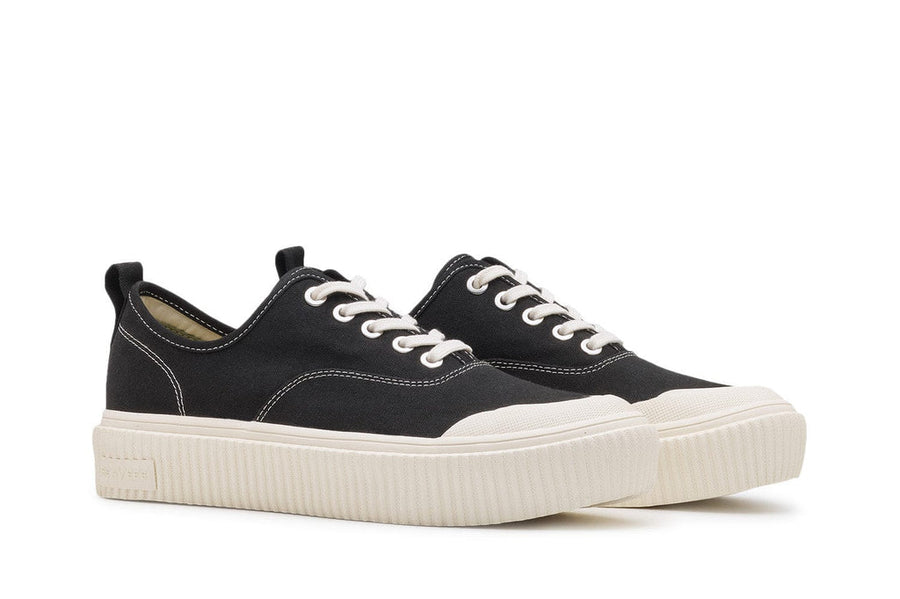Men's Sato Oxford in Black canvas, three-quarter view