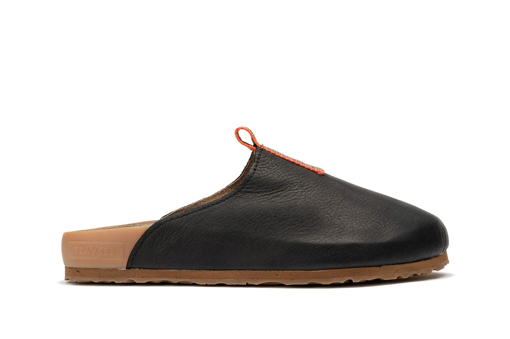 Men's Tiburon Trekker sandal in Black leather, side view