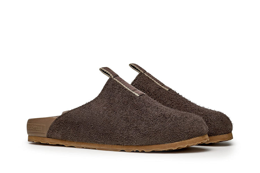 Men's Tiburon Trekker sandal in Espresso suede, three-quarter view