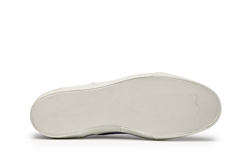 Men's Founders Edition Yacht Shoe in Navy canvas, outsole view