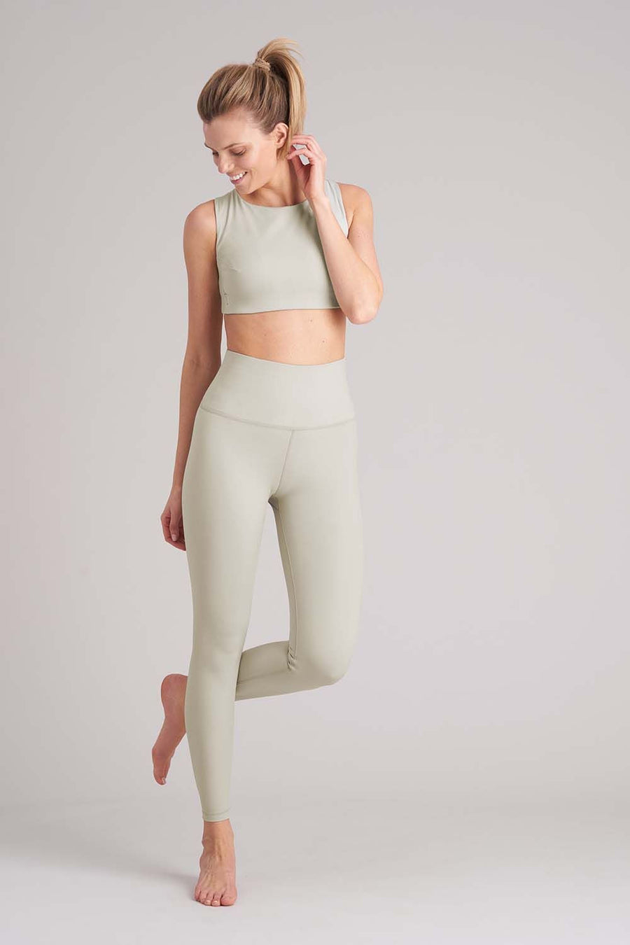 Zise Gigi Twist Back Crop Top