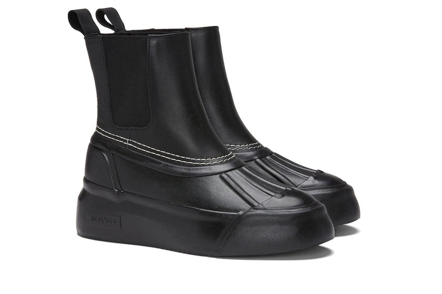 Women's Chalet Chelsea Boot in Black leather, three-quarter view