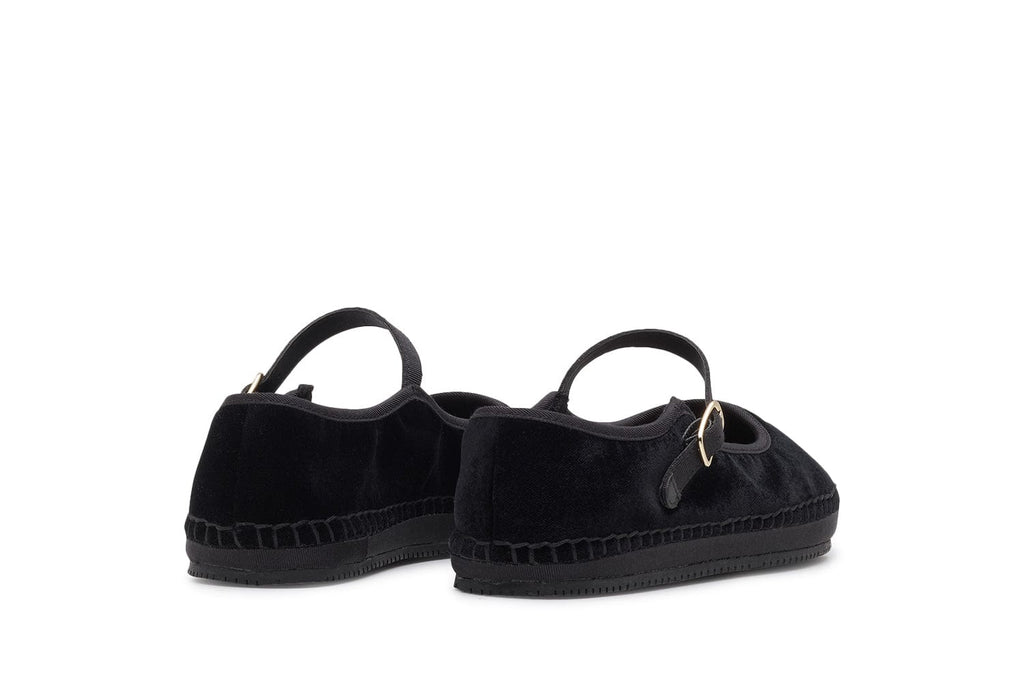 Women's Carlyle Mary Jane in Black velvet, heel view