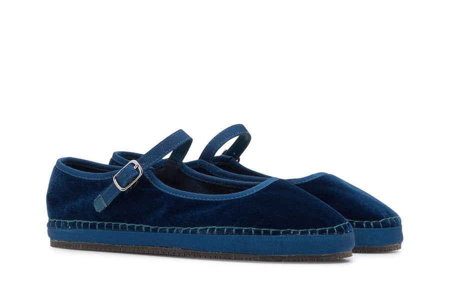 Women's Carlyle Mary Jane in Sapphire velvet, three-quarter view