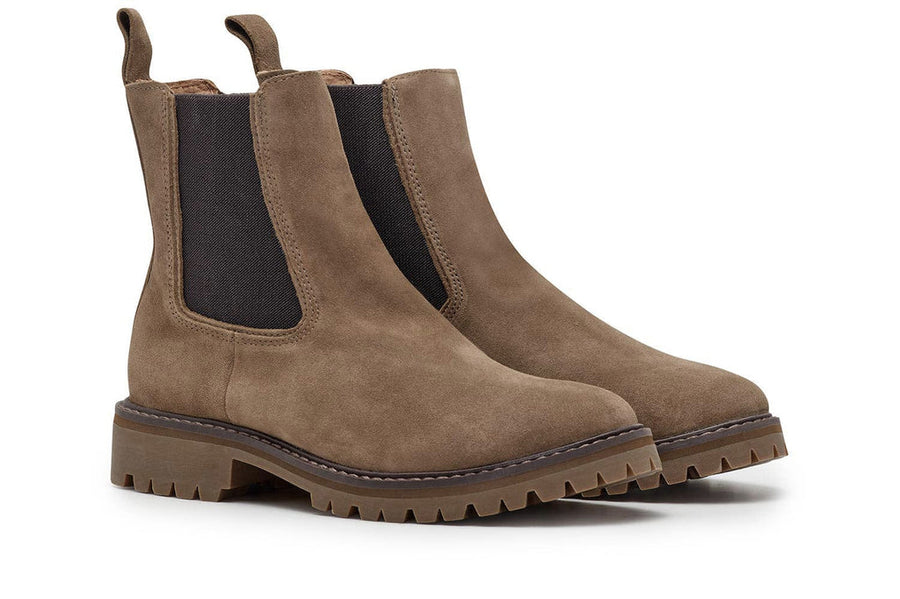 Women's Salt Creek Boot in Cement suede, three-quarter view