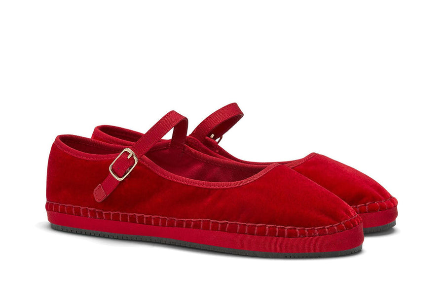 Women's Carlyle Mary Jane in Ruby velvet, three-quarter view