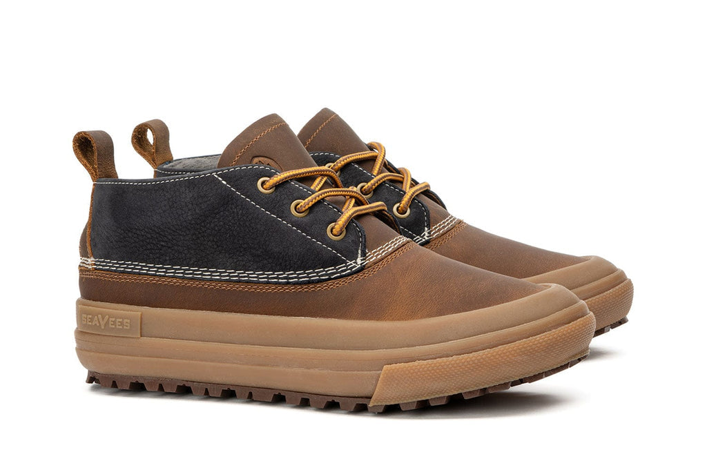 Women's Carson 3 Eye Boot in Peacoat Navy/Bark leather, three-quarter view