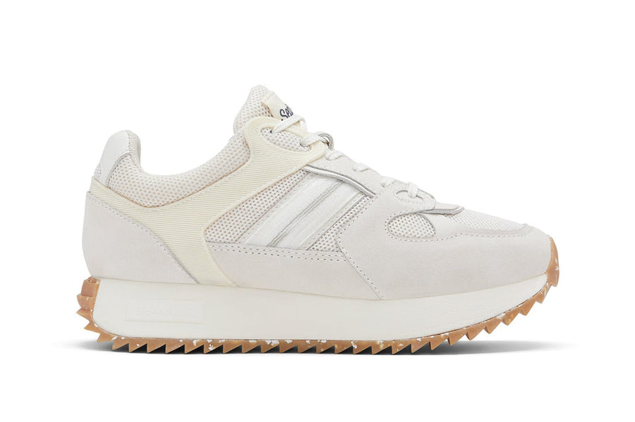Women's Causeway Trainer sneaker in Cloud mesh and leather, side view