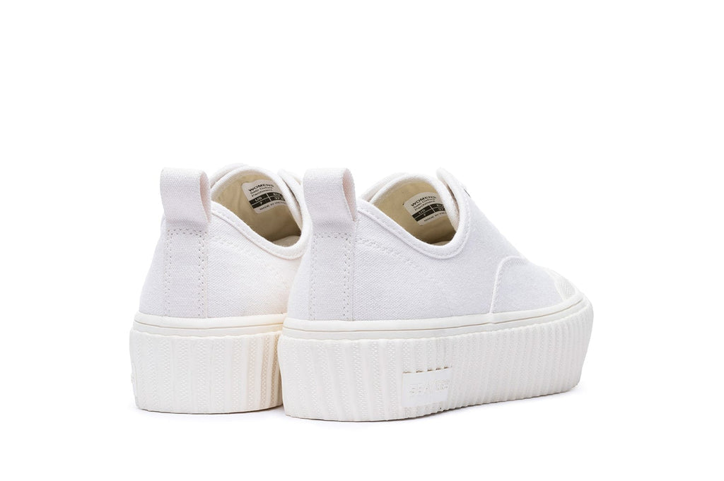 Women's Sato Oxford in Parchment canvas, heel view