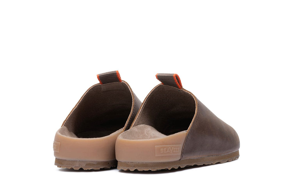 Women's Tiburon Trekker sandal in Elmwood leather, heel view