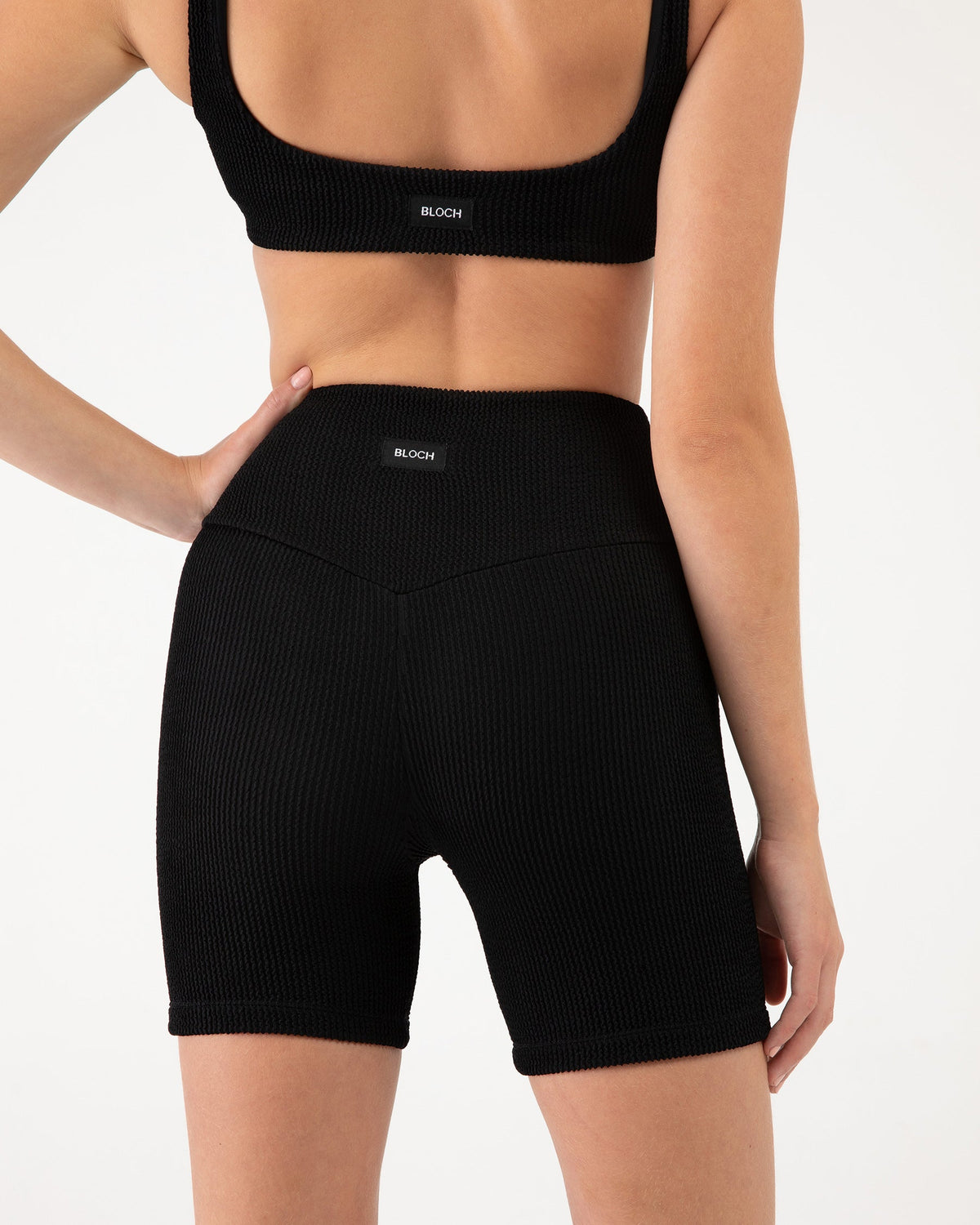 Crinkle 5 Inch Short