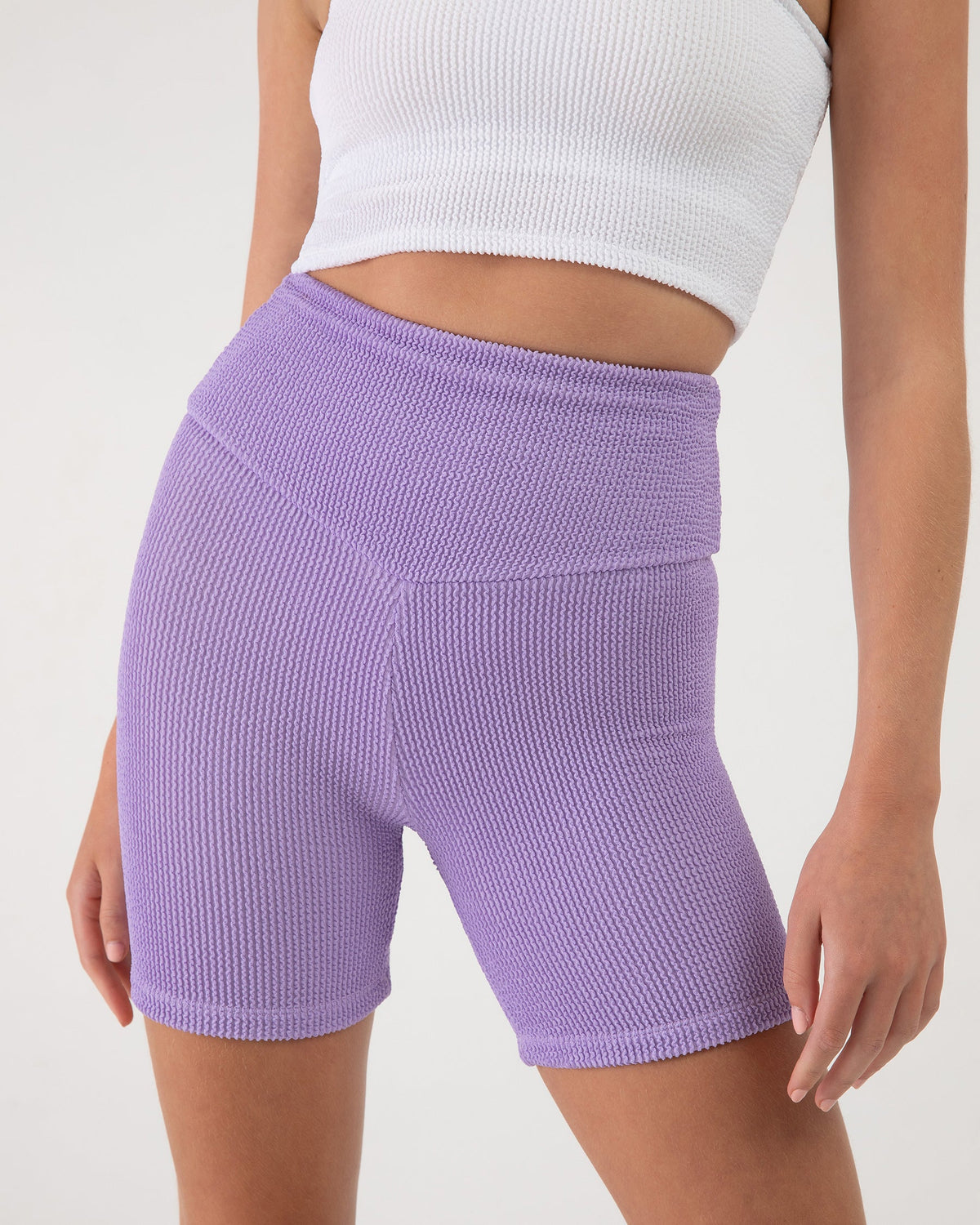 Crinkle 5 Inch Short