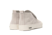 Men's Huntington Middie sneaker in Oyster suede, heel view