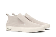 Men's Huntington Middie sneaker in Oyster suede, three-quarter view
