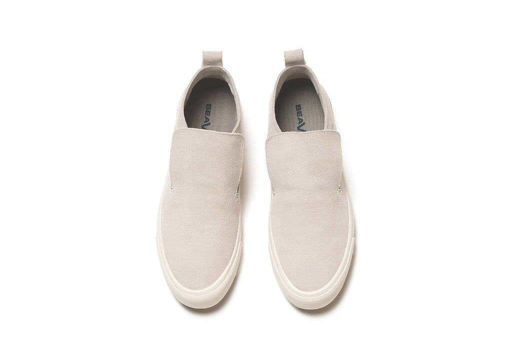 Men's Huntington Middie sneaker in Oyster suede, top view
