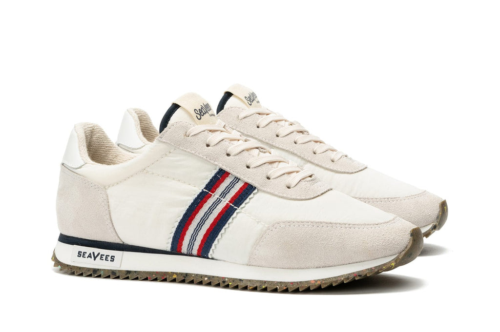 Men's Royal Runner sneaker in White nylon and suede, three-quarter view