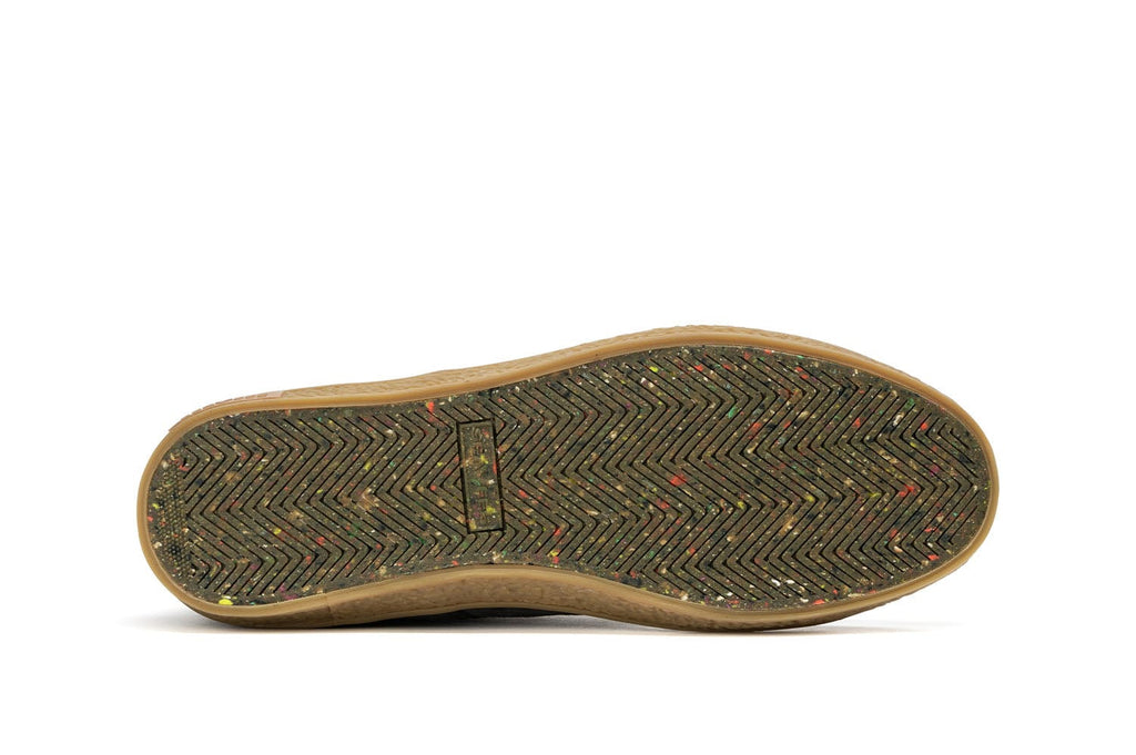 Men's Sun-tans Buck in Fossil suede, outsole view