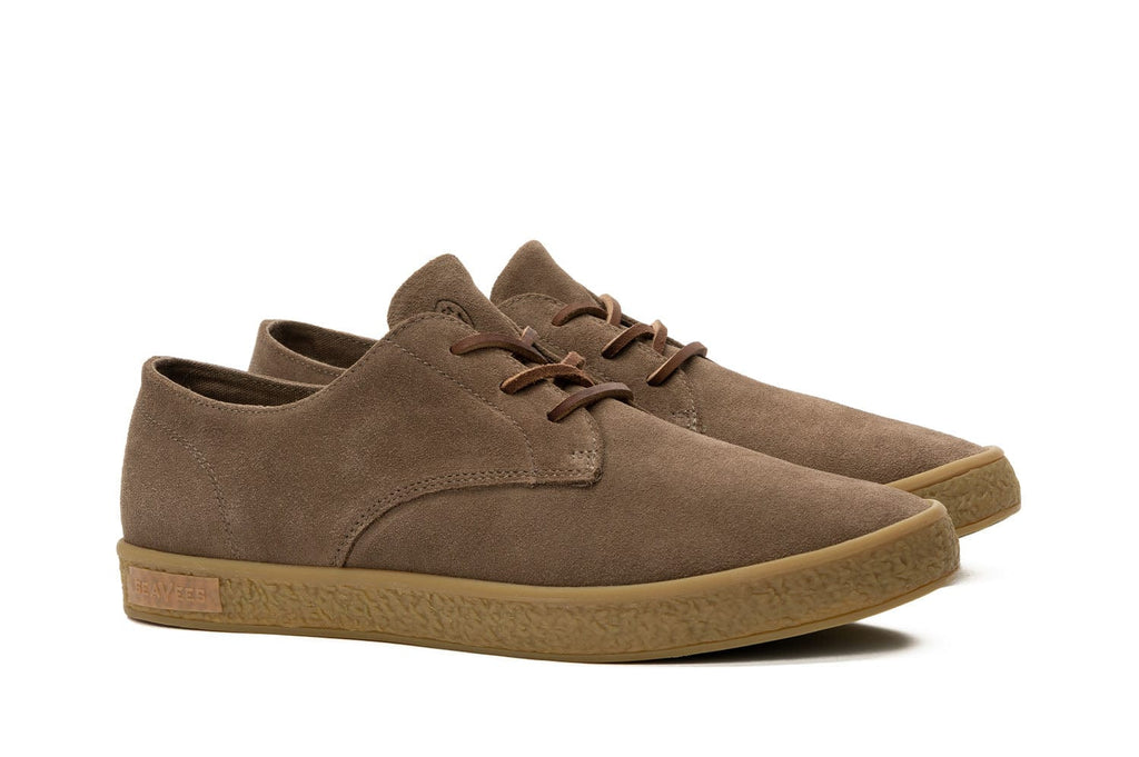 Men's Sun-tans Buck in Fossil suede, three-quarter view