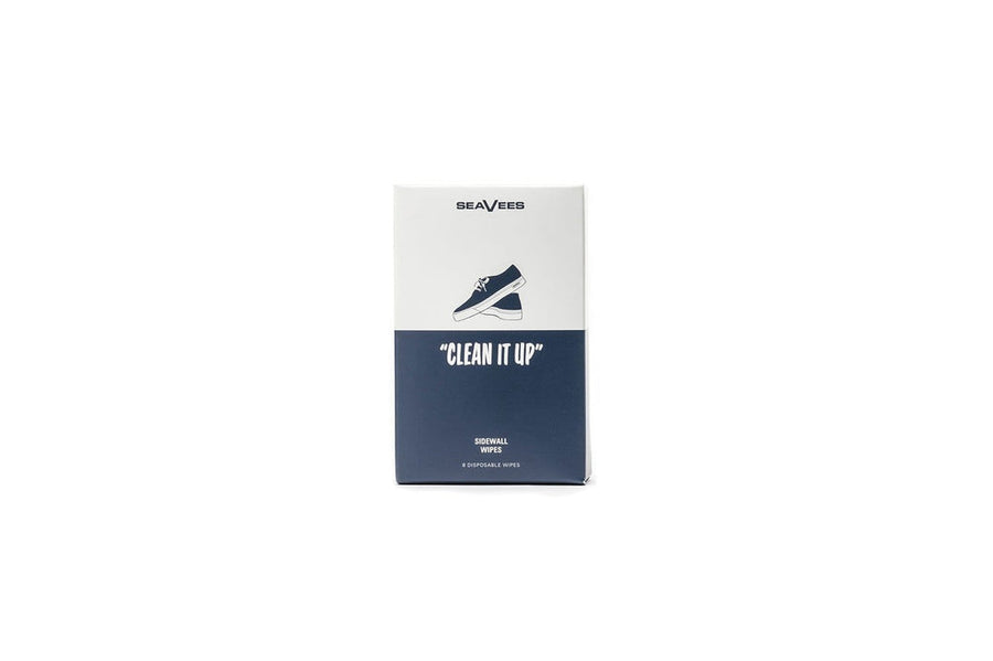 Clean It Up sneaker cleaner sidewall wipes in white and navy packaging