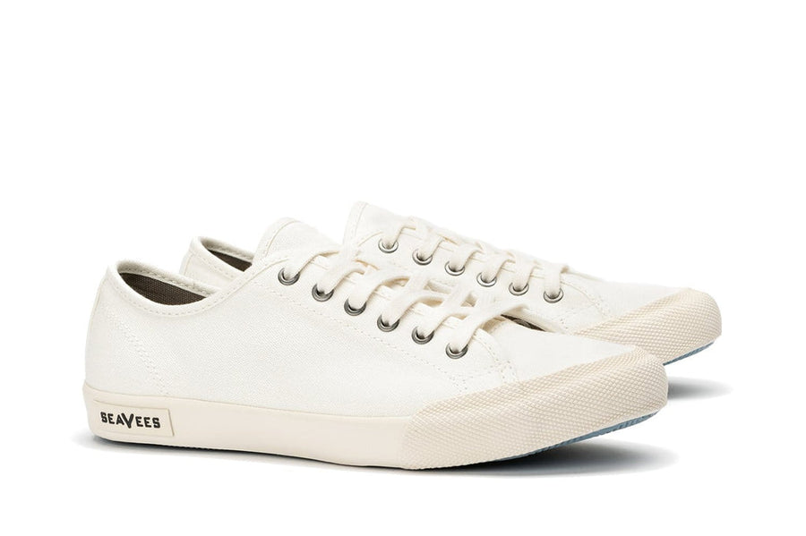 Women's Monterey Sneaker in Bleach canvas, three-quarter view